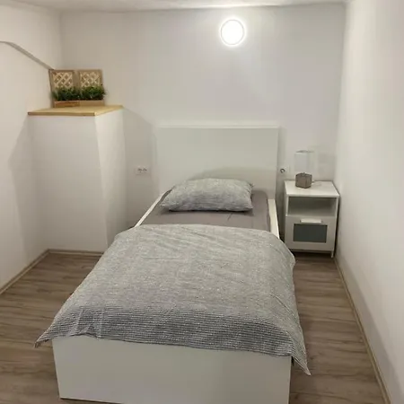 Apartma Stres *