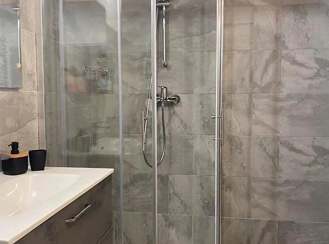 Apartma Stres * בובק